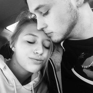 Meet your Posher, Mia